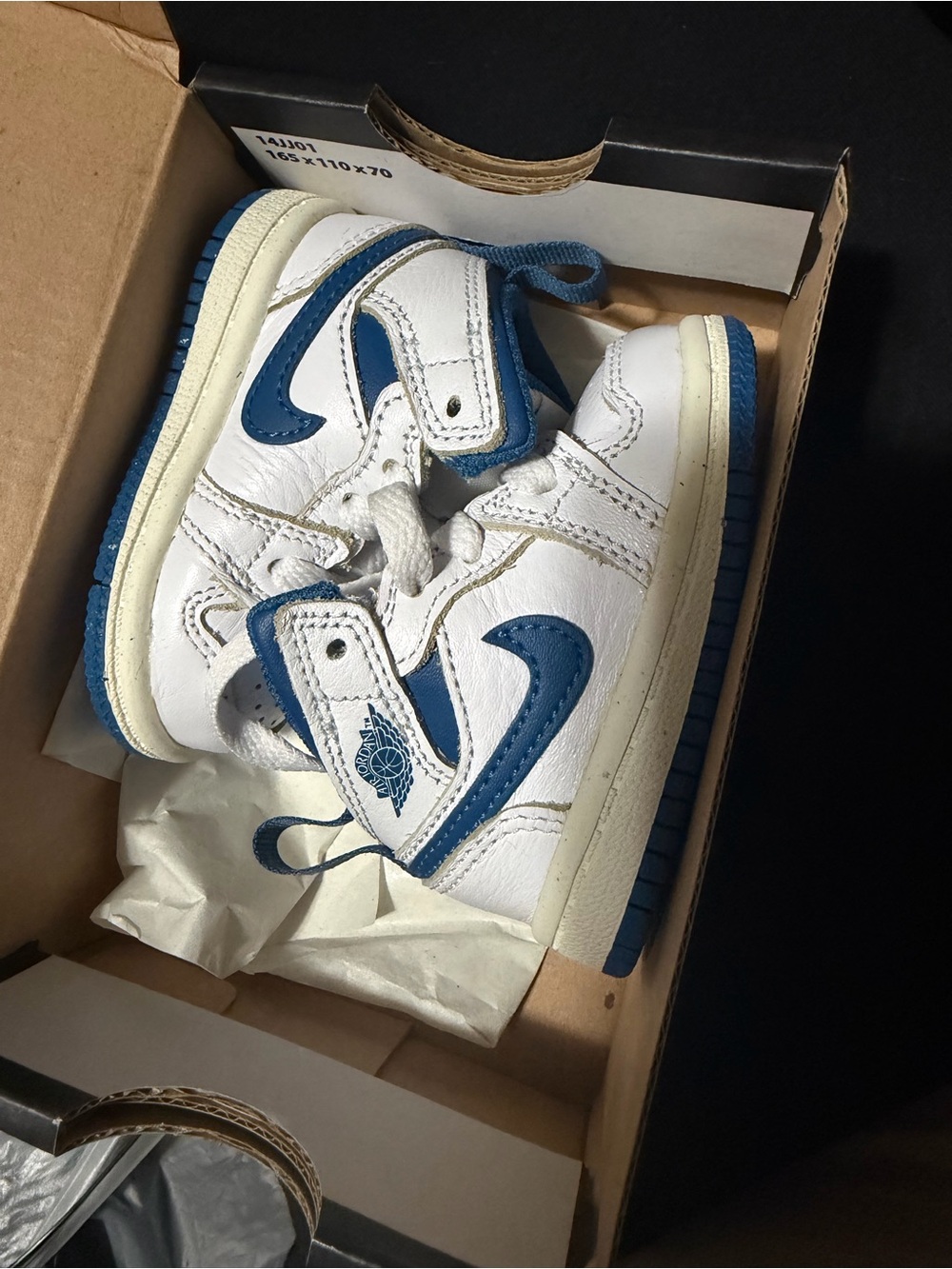 Nike Kids White and Blue Mid-Top Sneakers 2C